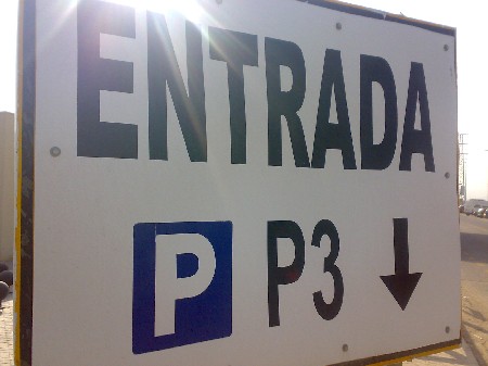 Der Parkplatz P3 am Flughafen in Mlaga in Andalusien